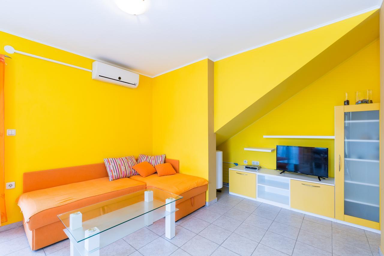 ויר Apartments Mahnet מראה חיצוני תמונה