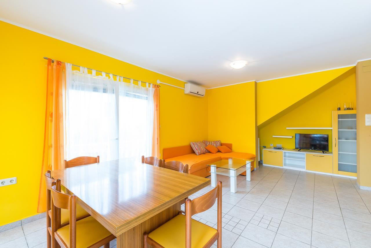 ויר Apartments Mahnet מראה חיצוני תמונה