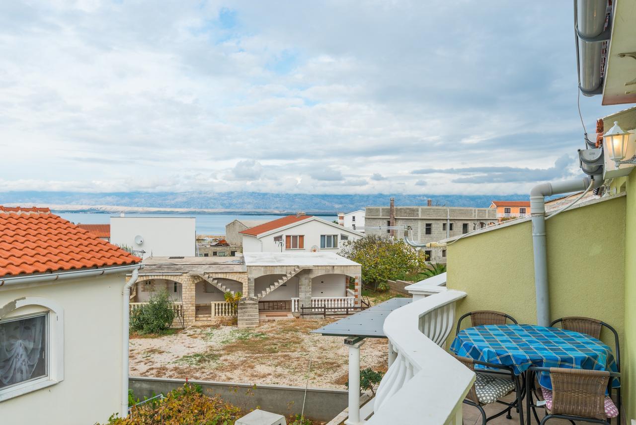 ויר Apartments Mahnet מראה חיצוני תמונה