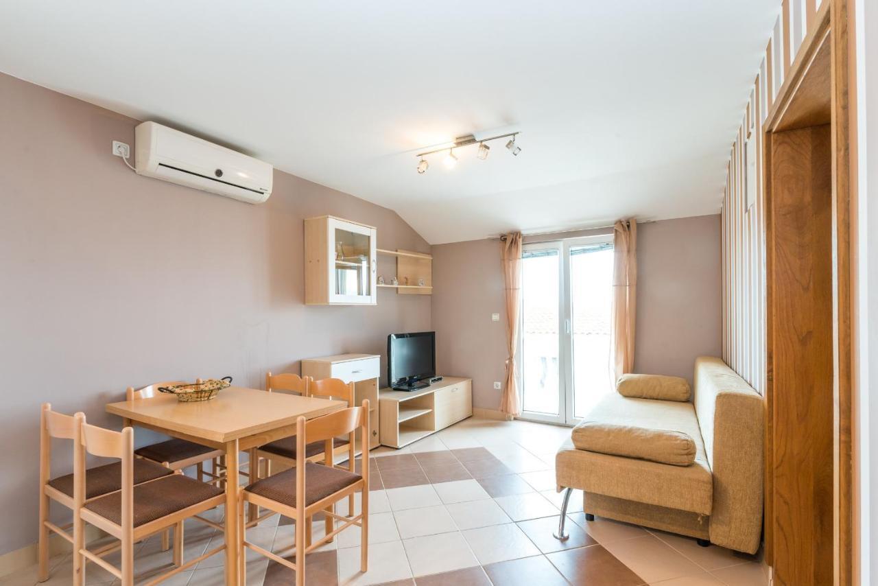 ויר Apartments Mahnet חדר תמונה